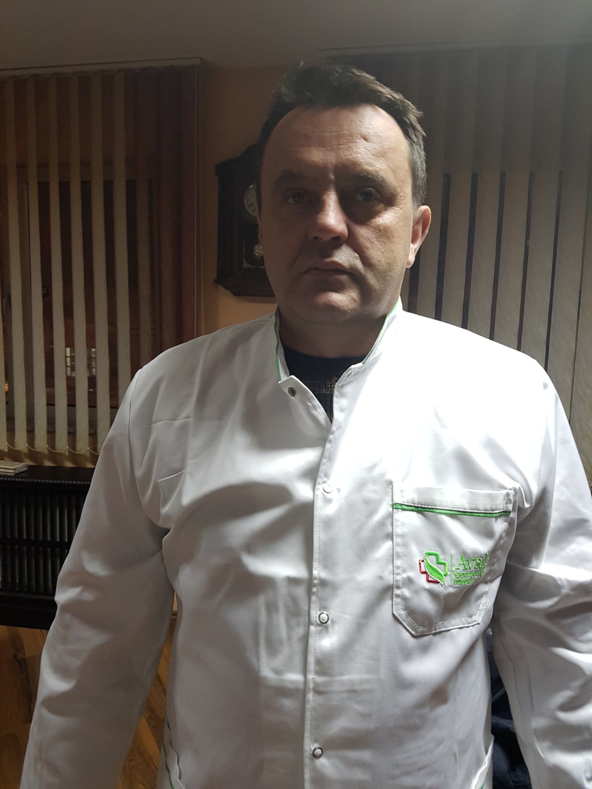 Dr Dragan Tomić